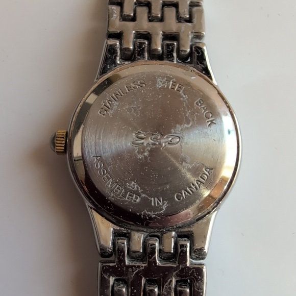 Tupperware®️ Friendship Fountain Logo'd Watch - Picture 3 of 4